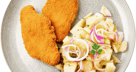 Pohana pileća prsa s krumpir salatom